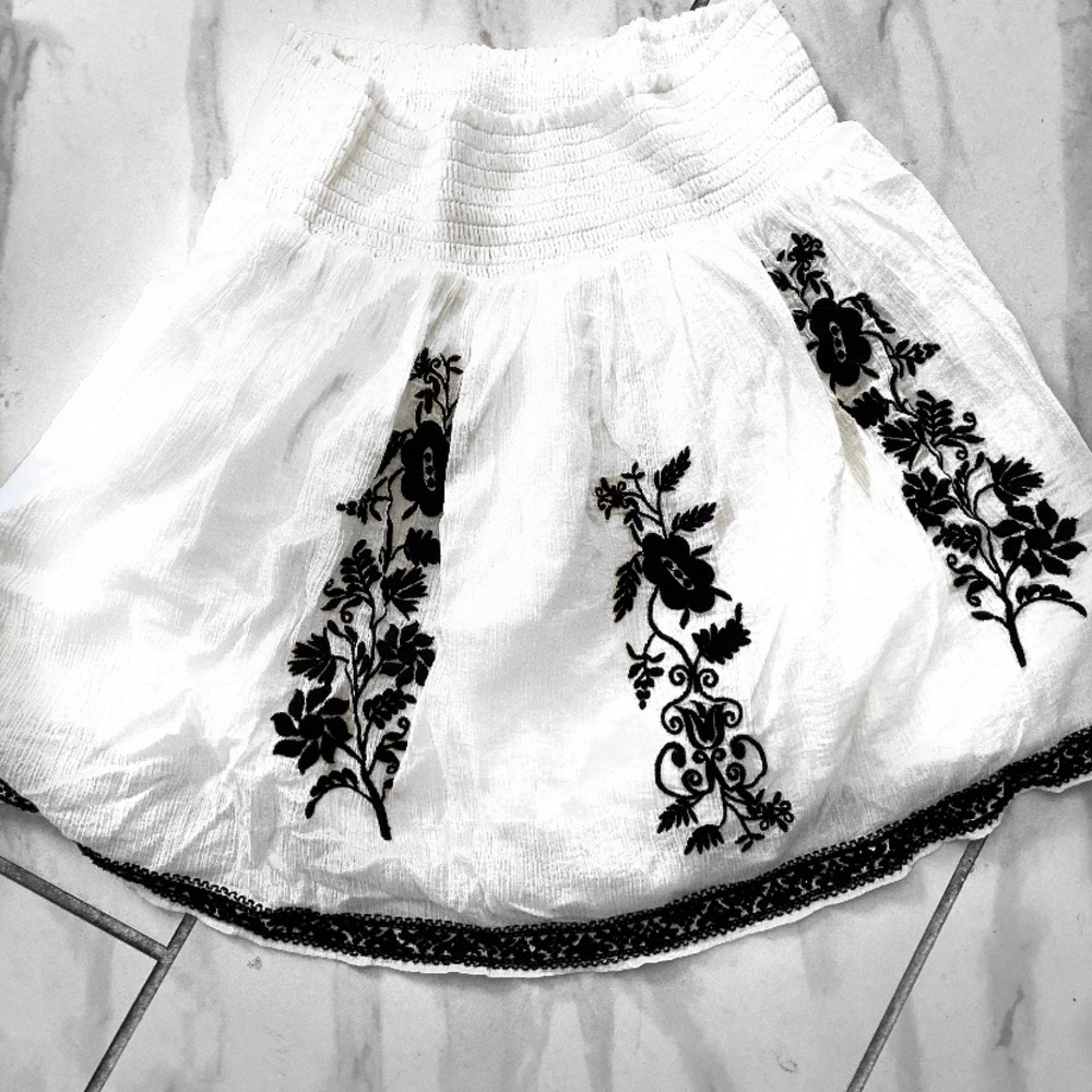 Black and White Floral Skirt